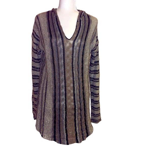 Snails and Cinnamon Baja Type Tunic with Hood - Picture 1 of 7